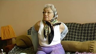 Alone grandma buccaneering respecting and playing her pusssy really liberally with sex toy
